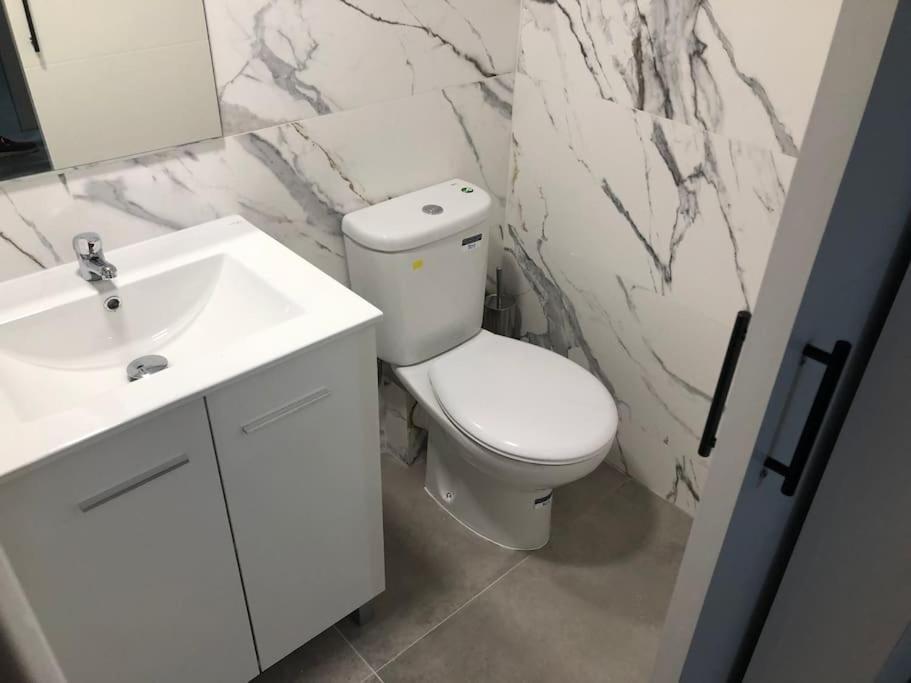 Apartamento Pena De Francia Corrala En El Rastro De Madrid Exterior foto