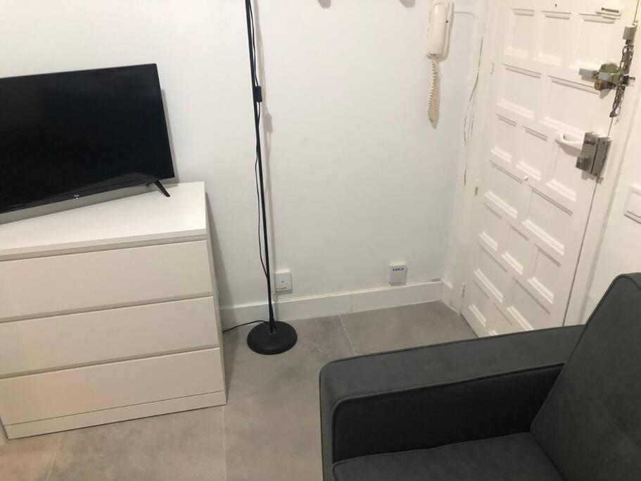 Apartamento Pena De Francia Corrala En El Rastro De Madrid Exterior foto